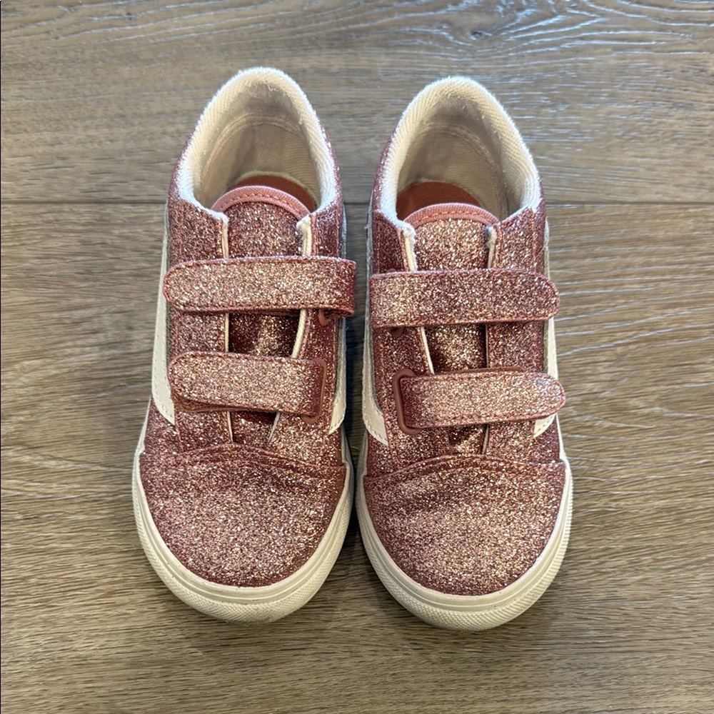 Like new Vans new skool glitter pink in toddler size 10